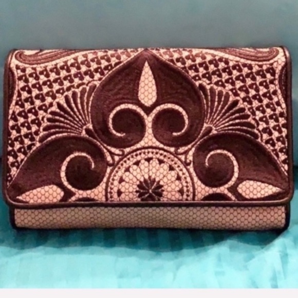 Sterling Silver Equestrian Style Horse-bit Toggle Bracelet - Picture 14 of 16